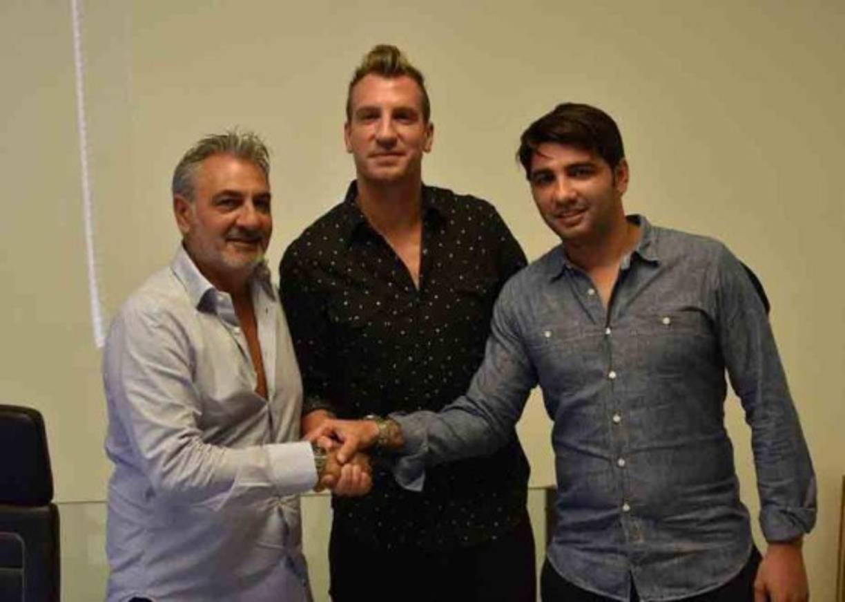 Maxi López: El experimentado delantero argentino es nuevo refuerzo del Crotone de Italia.