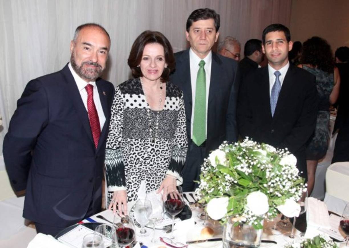Pierre Christian Soccoja, María del Carmen Nasser, Carlos Ramos y Rachid Maalouf.