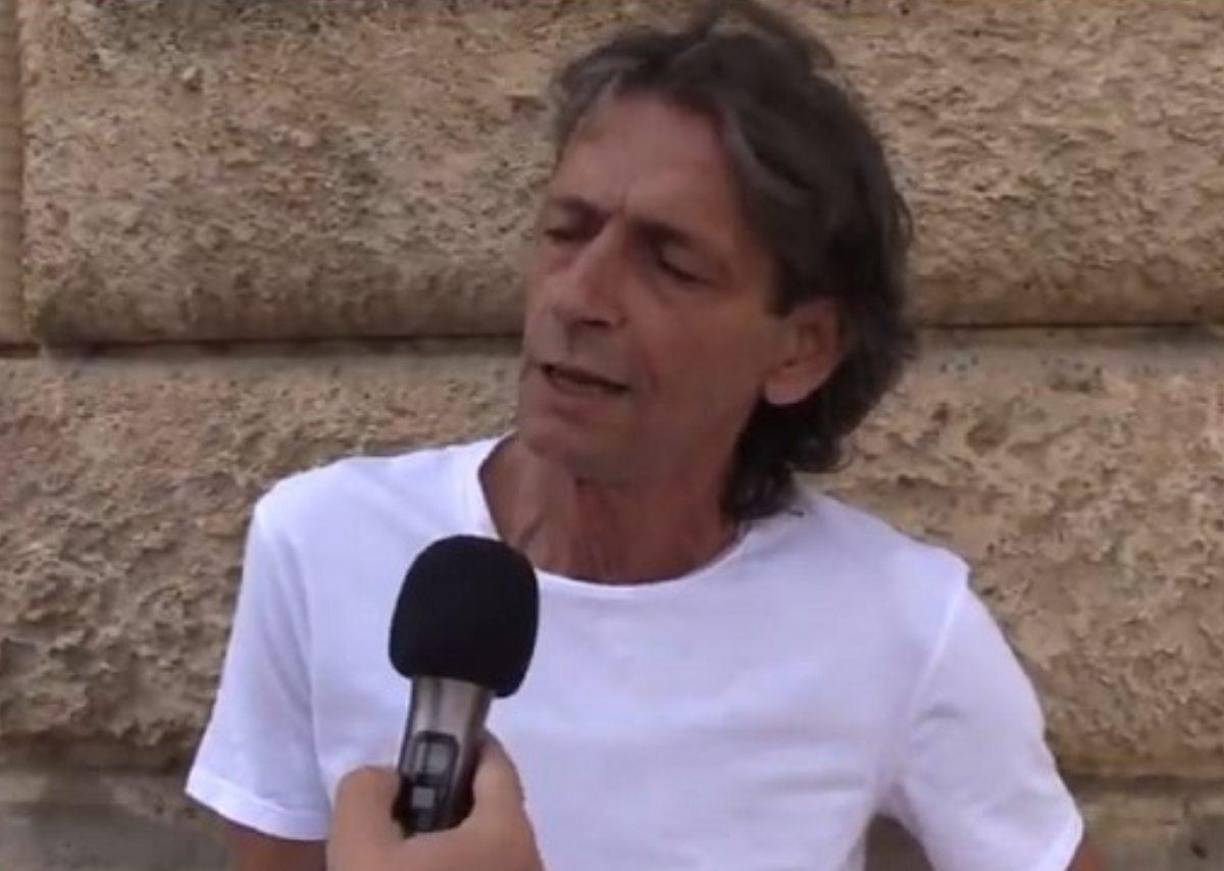 El primo del exfutbolista de la Lazio y héroe del Mundial de Italia ahora está sin hogar y sufre una “desnutrición significativa” .