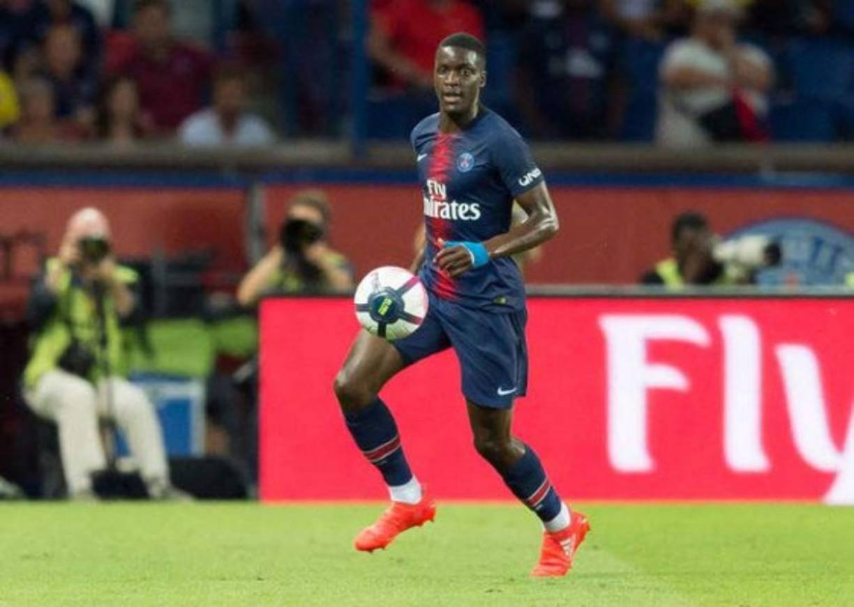 Stanley N'Soki: El joven defensor no seguirá en el PSG y su posible nuevo destino sería el Newcastle de Inglaterra.