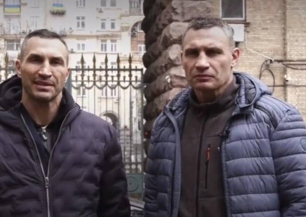 Los hermanos Wladimir y Vitali Klitschko fueron campeones mundiales de boxeo y aparecen en la lista negra de Vladimir Putin.
