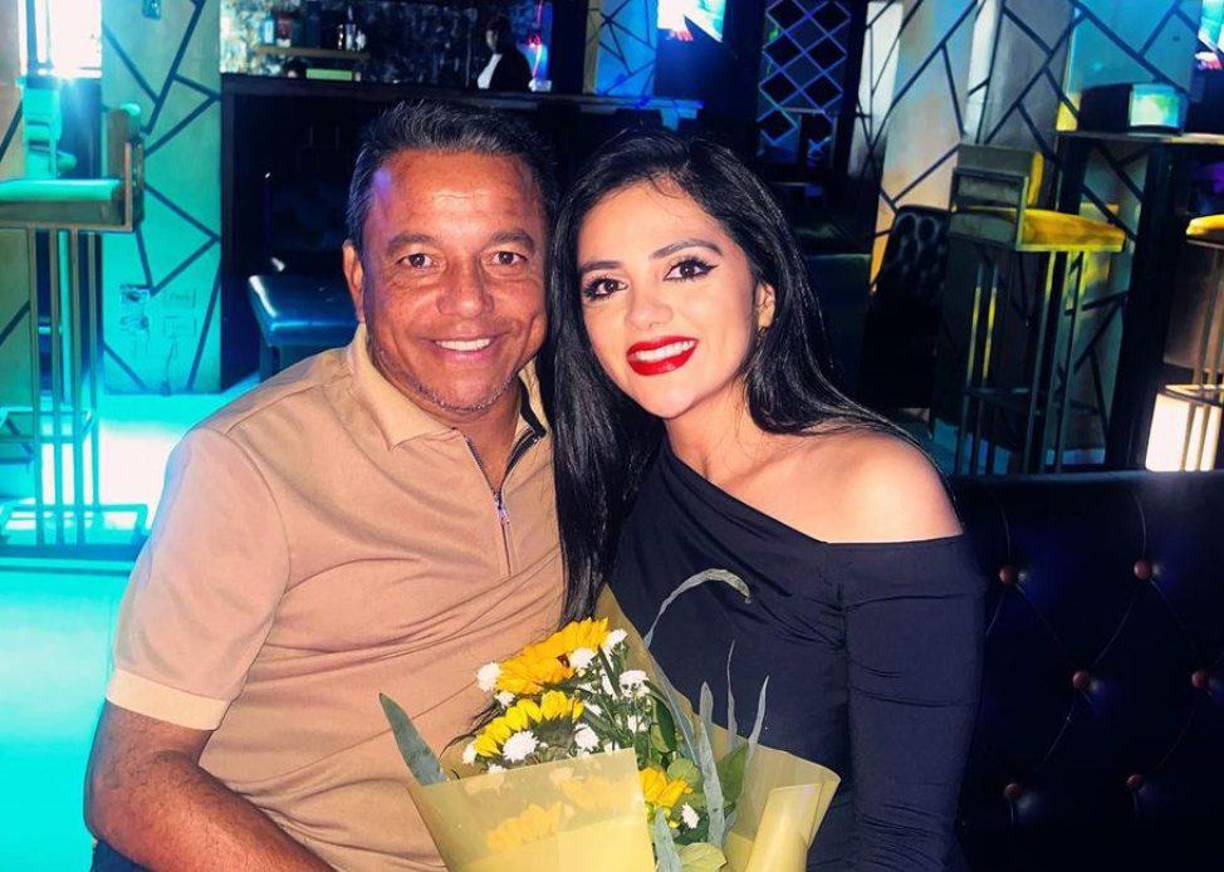 Scarleth Ordoñez es la linda chica que presume estar enamorada del exfutbolista y hoy entrenador Dani Turcios.