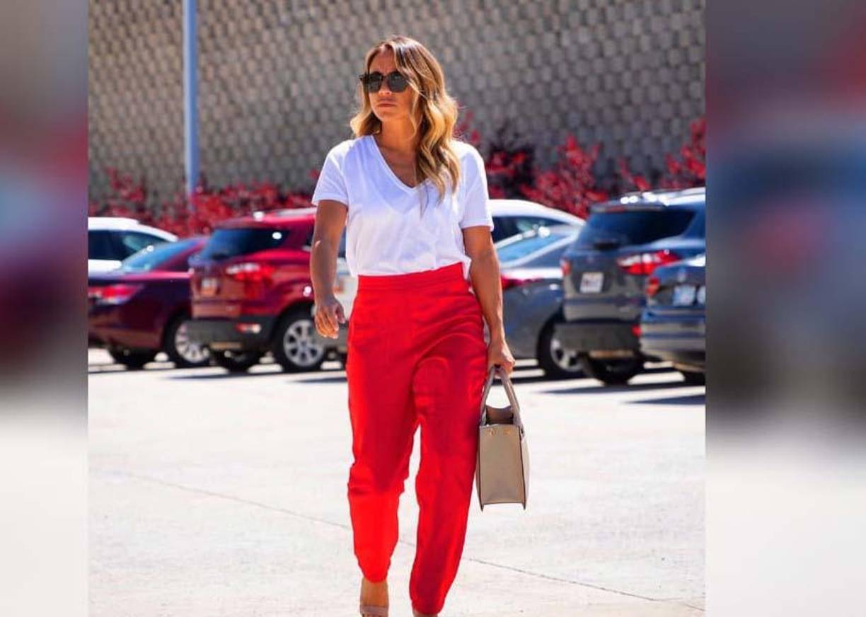 Además de futbolista, Lo’eau LaBonta también se ha desempeñado como modelo en Estados Unidos