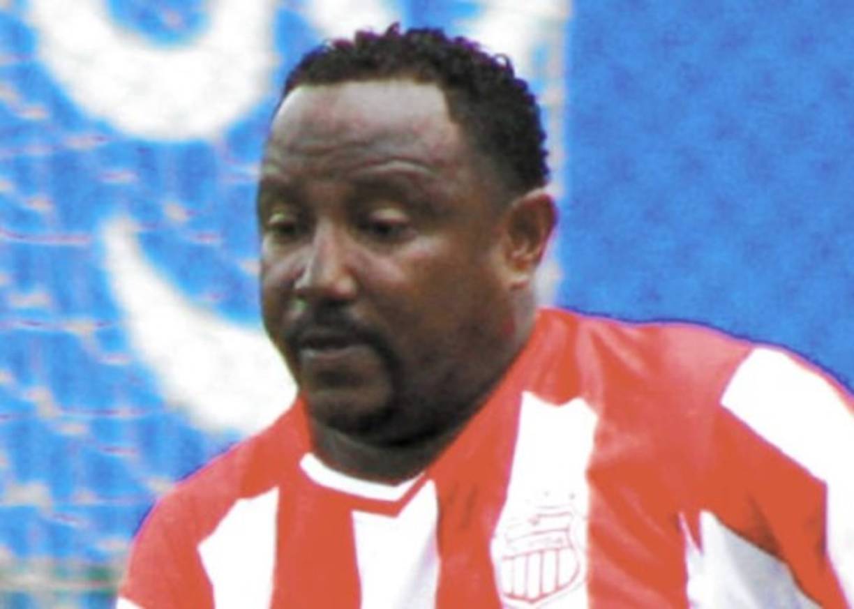 Clay Marson<br/>En noviembre de 2009 fue muerto a tiros a la salida del estadio Ceibeño luego de un partido entre Victoria y Olimpia. Su vinculación más fuerte se dio con el equipo Vida, además de integrar en varias ocasiones la selección catracha.