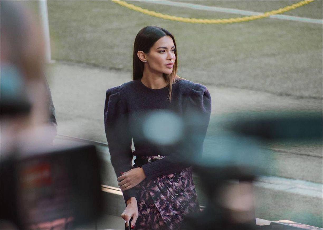 Después de anunciar su separación por medio de una carta, la modelo visitó al brasileño el pasado domingo en compañía de Bruno, mejor amigo de Alves.