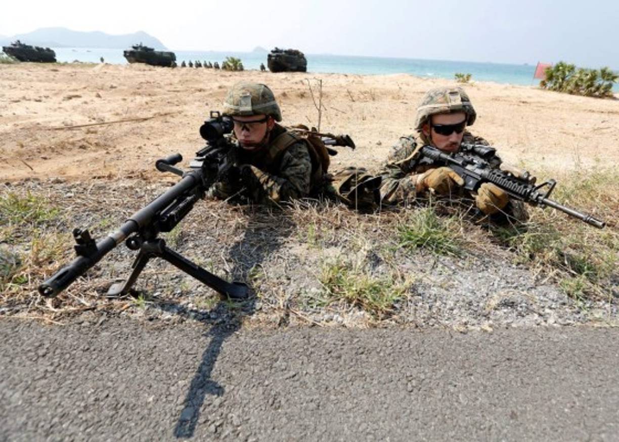 China, Singapur, Japón, Indonesia, Malasia y Corea del Sur, entre otros, también participan en las maniobras, que se iniciaron hace 37 años en plena época de la Guerra Fría.