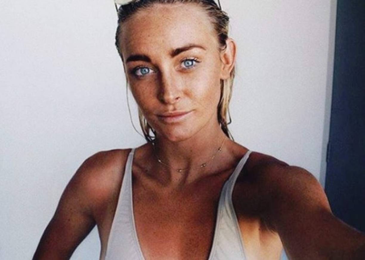 El cuerpo de la joven fue descubierto el pasado viernes en la parte trasera del yate, y se encontraba enredado en varias cuerdas, según informaron medios locales.