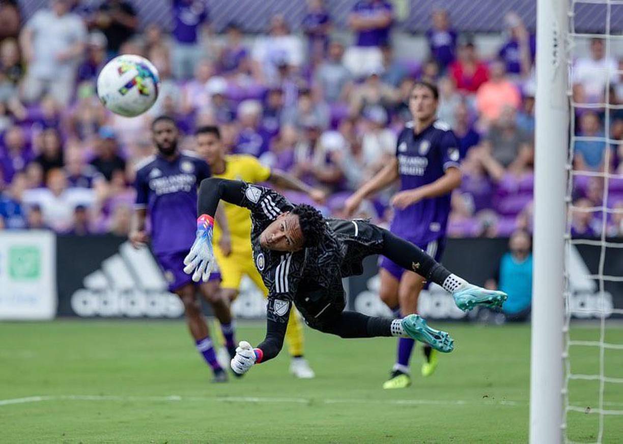Pedro Gallese (Orlando City): El guardameta fue vital para que su equipo sacara un valioso empate ante Tigres. 