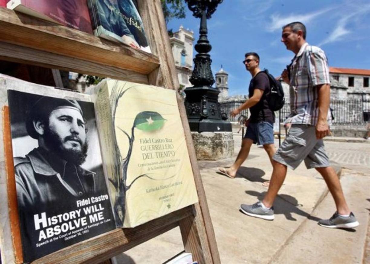 Gobernantes como el ruso Vladimir Putin, el chino Xi Jinping o el boliviano Evo Morales destacaron en la fecha su legado. 'En Rusia usted goza de un gran respeto como hombre de Estado destacado que dedicó toda su vida al servicio del pueblo de Cuba', escribió Putin en un telegrama.<br/>