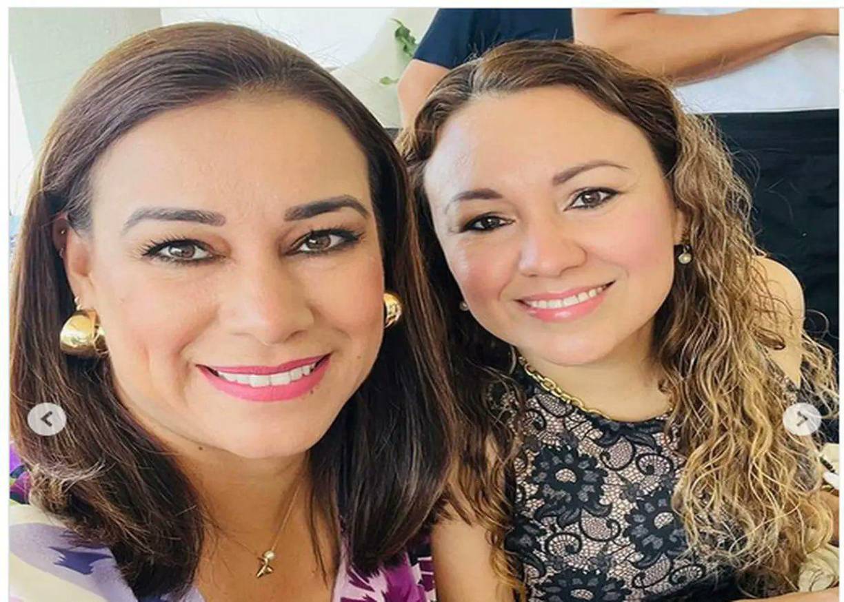 Irma, de 42 años de edad, era hermana de Magaly Fregoso Ortiz, exregidora del Ayuntamiento de Puerto Vallarta y excandidata a diputada federal del distrito 5 de Jalisco por el Partido Verde Ecologista de México (PVEM) en las pasadas elecciones.