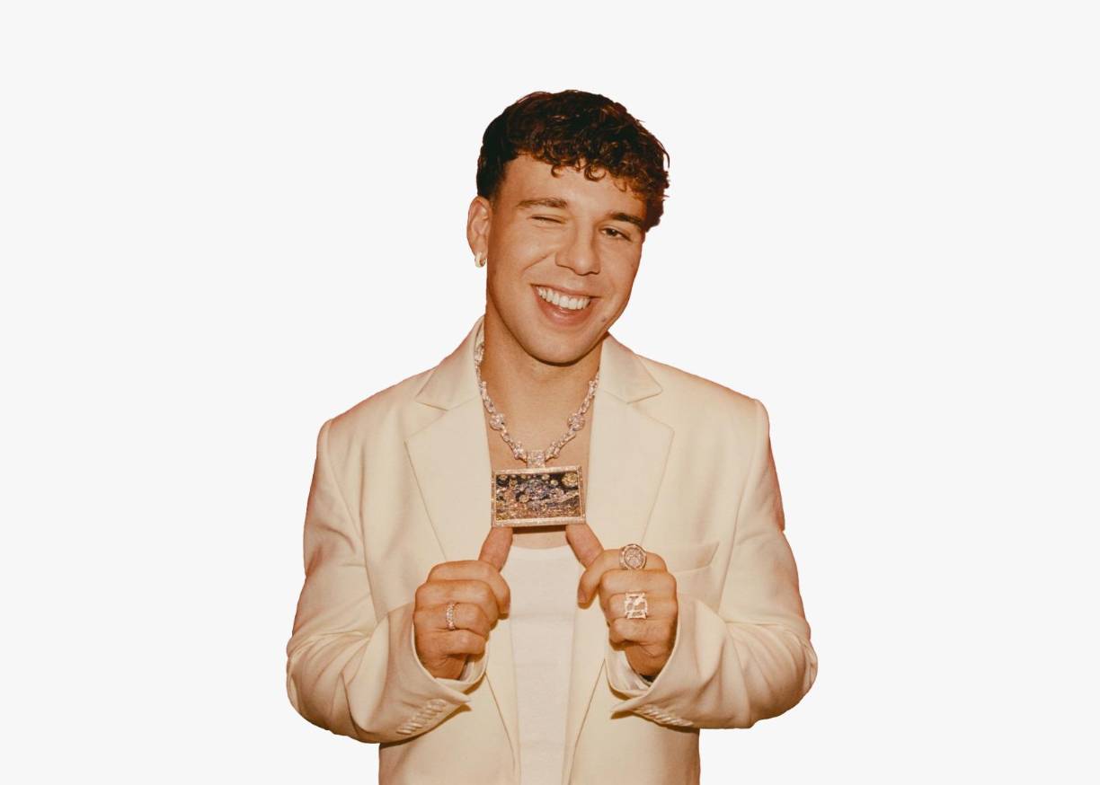 Su tema ‘Bzrp Sessions vol. 52’, más conocido como ‘Quédate’ y firmado junto al rapero argentino Bizarrap, conquistó durante 7 semanas de 2022 el número 1 mundial de Spotify y se convirtió así en el artista español que más tiempo ha liderado esa lista, posicionando la canción como la séptima más escuchada de aquel año.