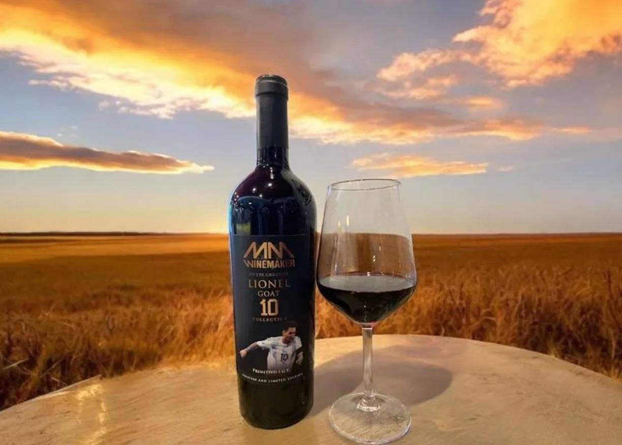 A la calidad de los vinos se suma el diseño de sus botellas, ilustradas cada una con imágenes exclusivas del campeón argentino. Una característica que ya las ha convertido en auténticas piezas de coleccionista no solo entre sus seguidores sino también entre los amantes del buen vino.