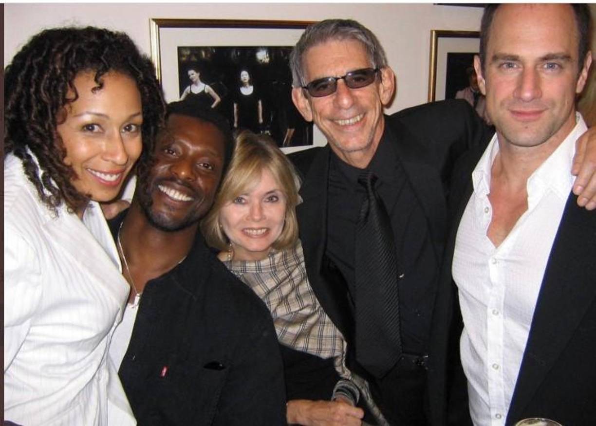 Wolf trabajó por primera vez con Belzer en el crossover ‘Law &amp; Order’/’Homicide’ y le gustó tanto el personaje que le dijo al productor Tom Fontana que quería convertirlo en uno de los protagonistas de “Special Victims Unit”.