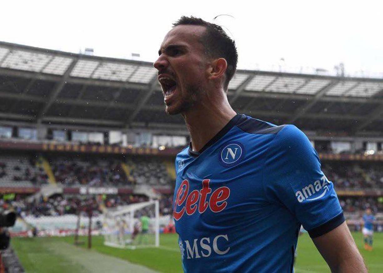 El centrocampista español Fabián Ruiz es nuevo jugador del PSG a cambio de 22 millones de euros, llega procedente del Napoli. Su contrato será hasta el 2027. Información vía Fabizio Romano.