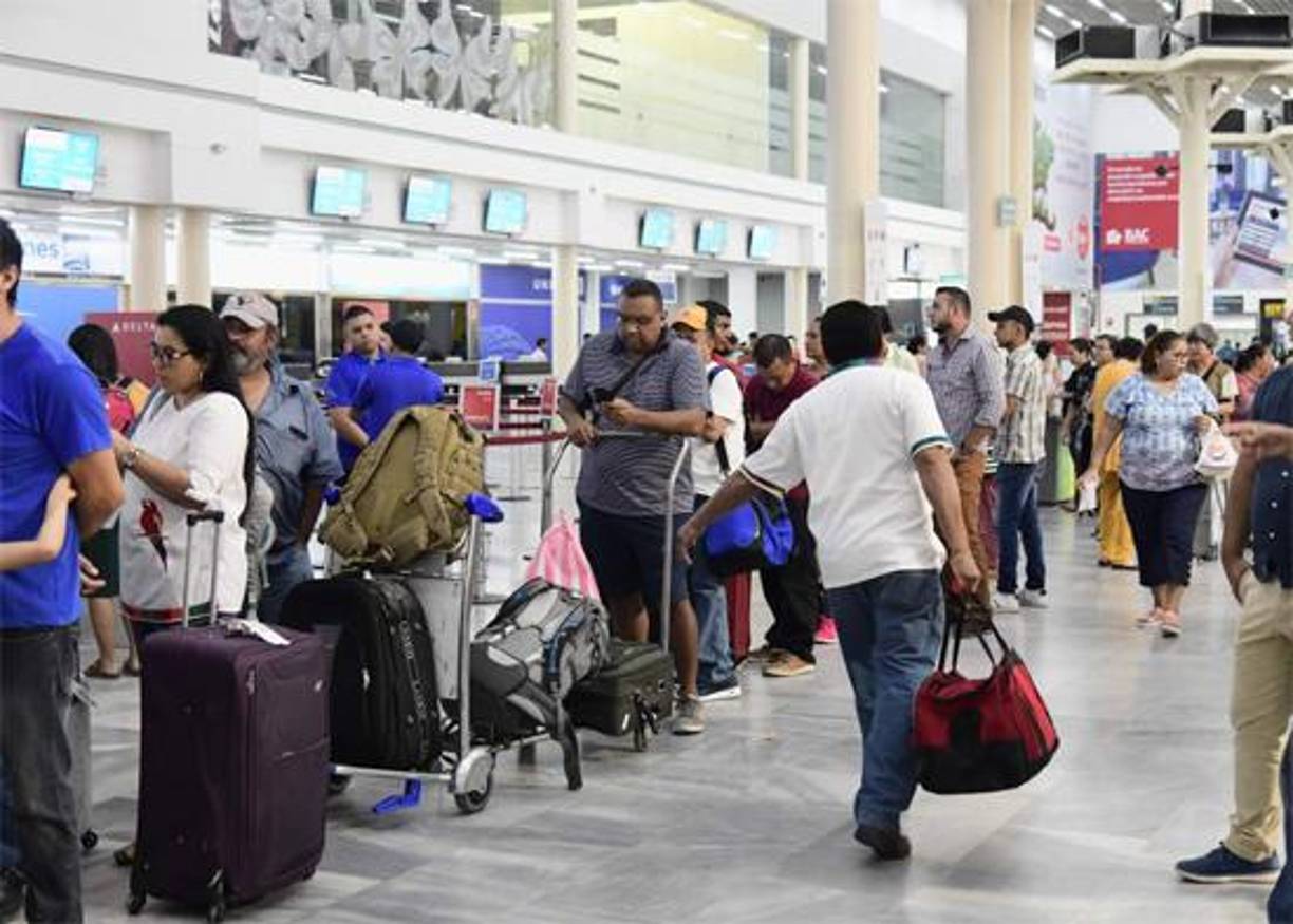 De acuerdo con la modificación del reglamento de la Ley del Hondureño Ausente, aprobada mediante Acuerdo 819-2021, los compatriotas deben cumplir una serie de requisitos.