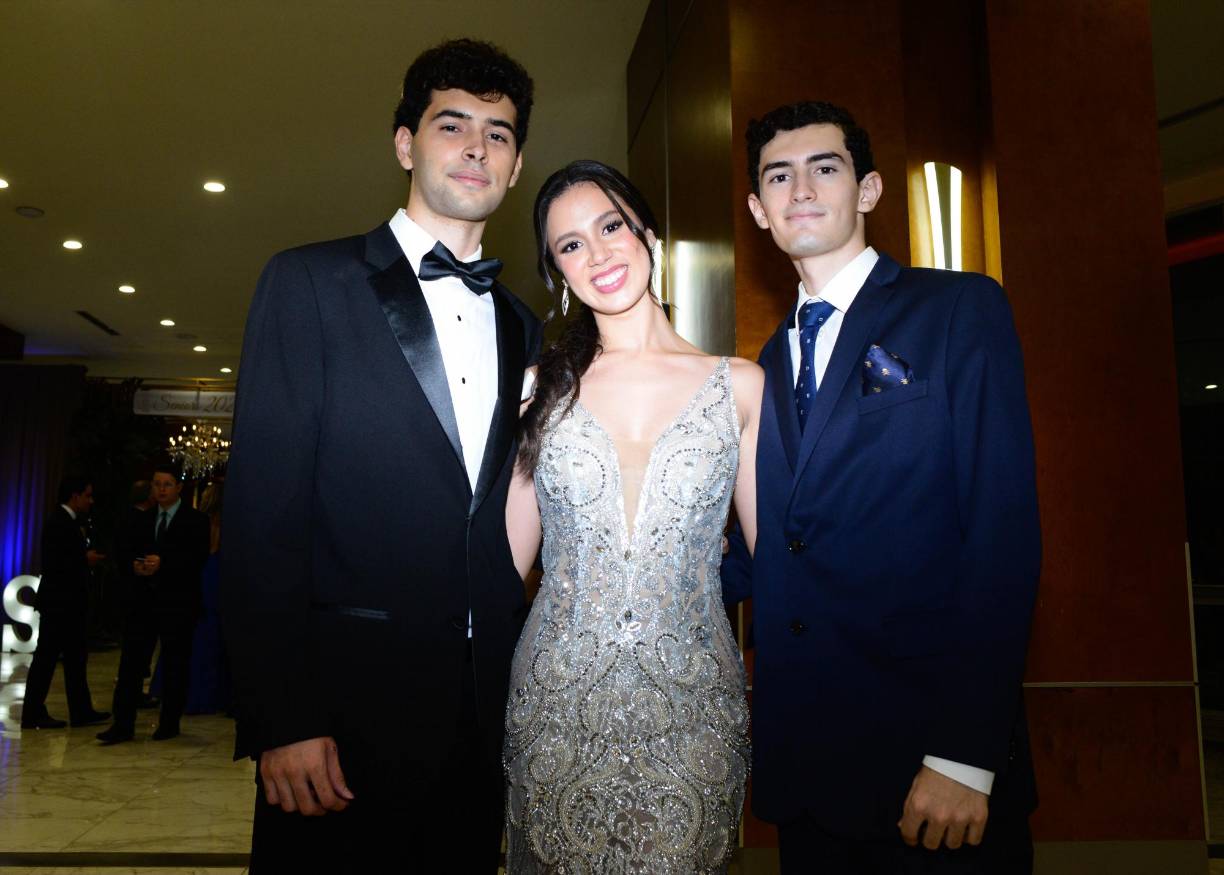 Joaquín Argüello, Lourdes Herdocia y Daniel Matute