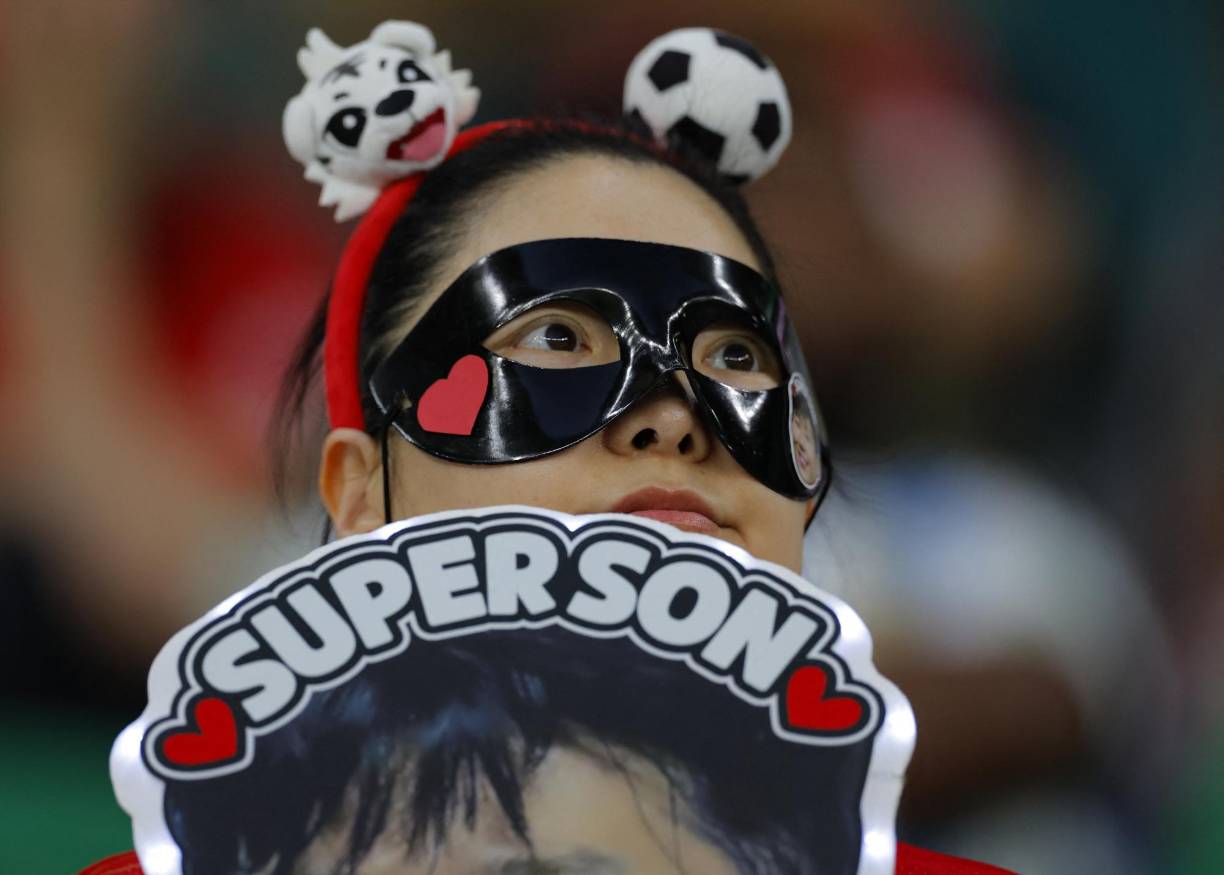 Y algunas fanáticas homenajearon a Heung Min Son, figura de Corea del Sur.