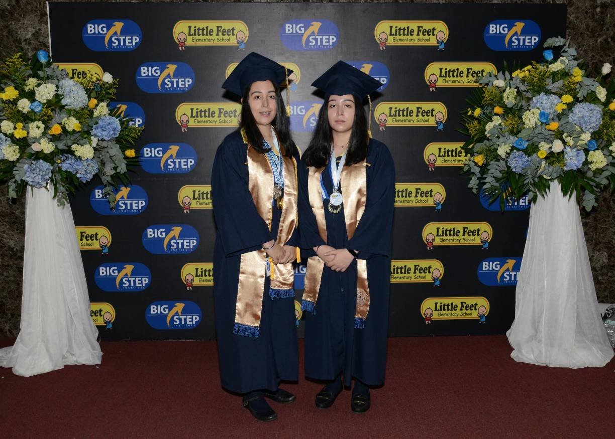 Carla y Scarlett Mejía