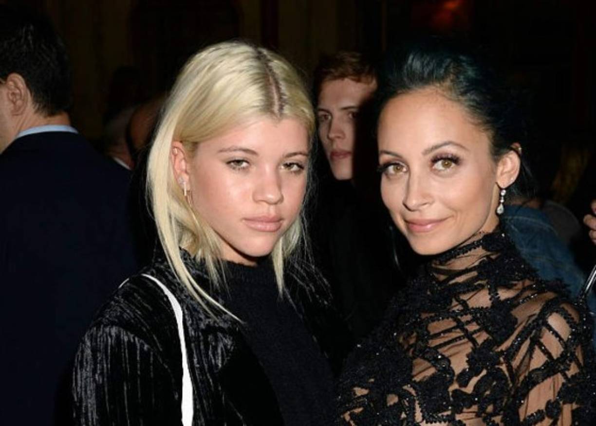 Sofía, que tiene a Nicole Richie como media hermana, ha salido con Justin Bieber, que ahora tiene 23 años.<br/>
