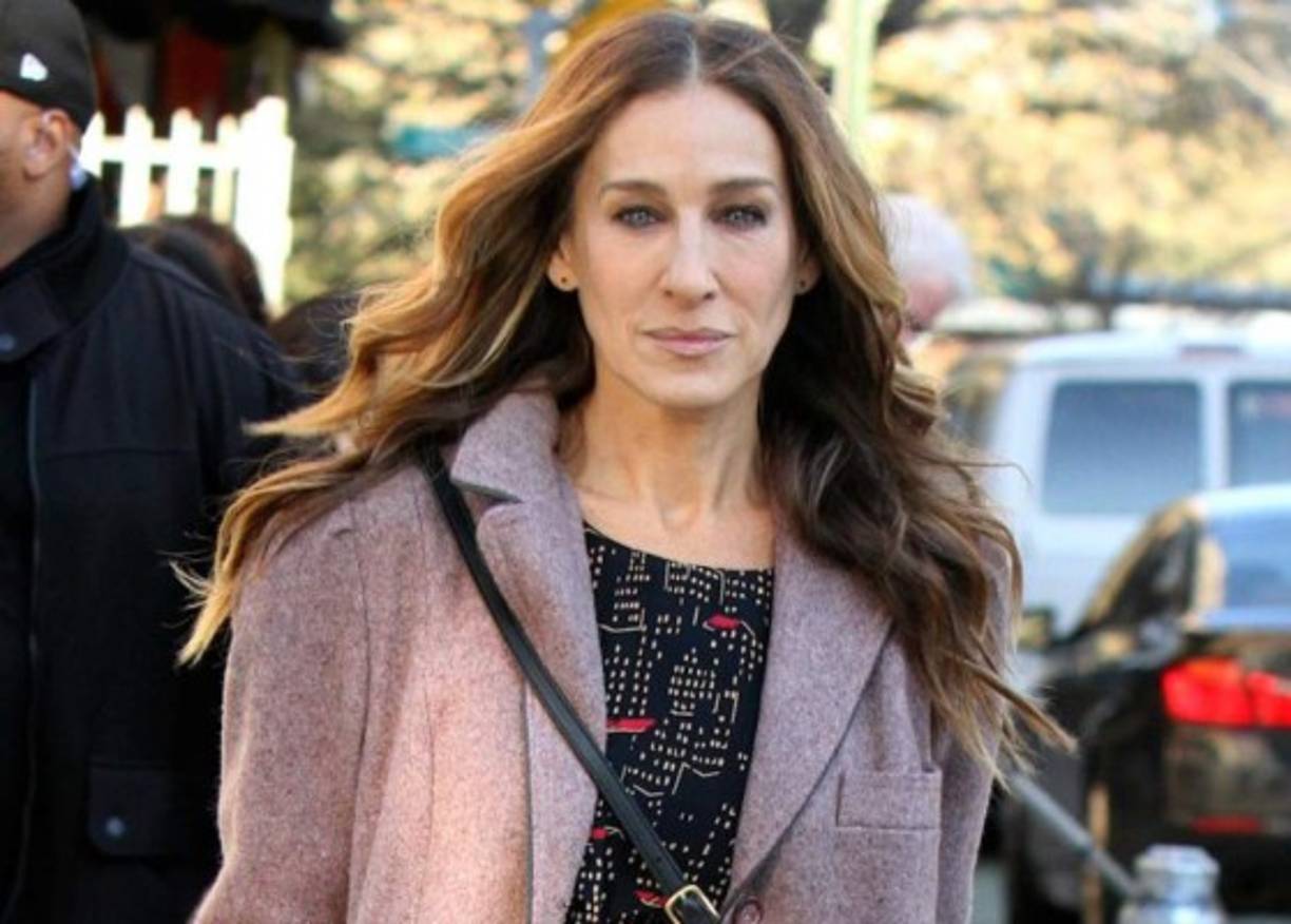 De todo el elenco, Sarah Jessica Parker fue quién más fama y éxito logro. Hoy es una de las actrices mejor pagadas en Hollywood, y nunca ha perdido su amor por la moda.