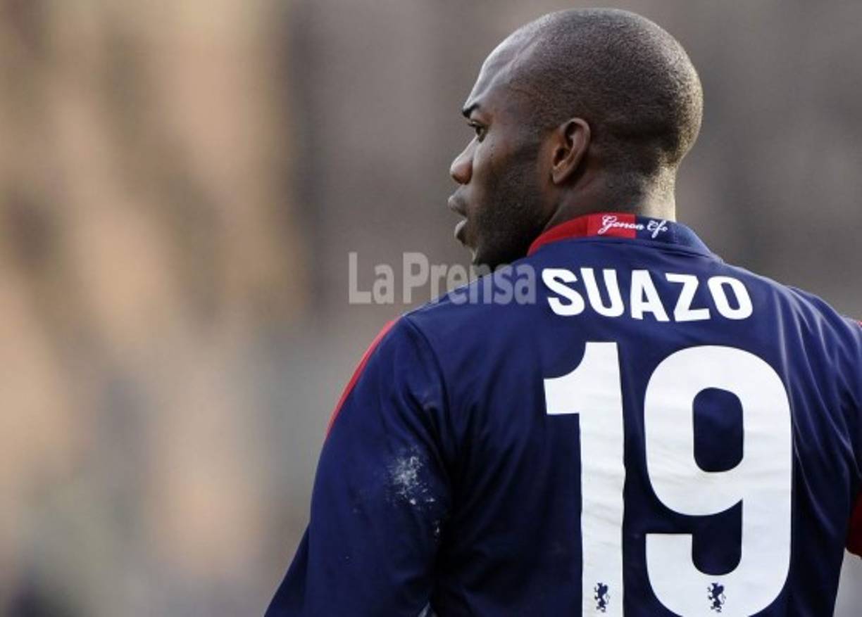 David Suazo e retiró en el 2013 ya que las lesiones le impidieron seguir destacando.