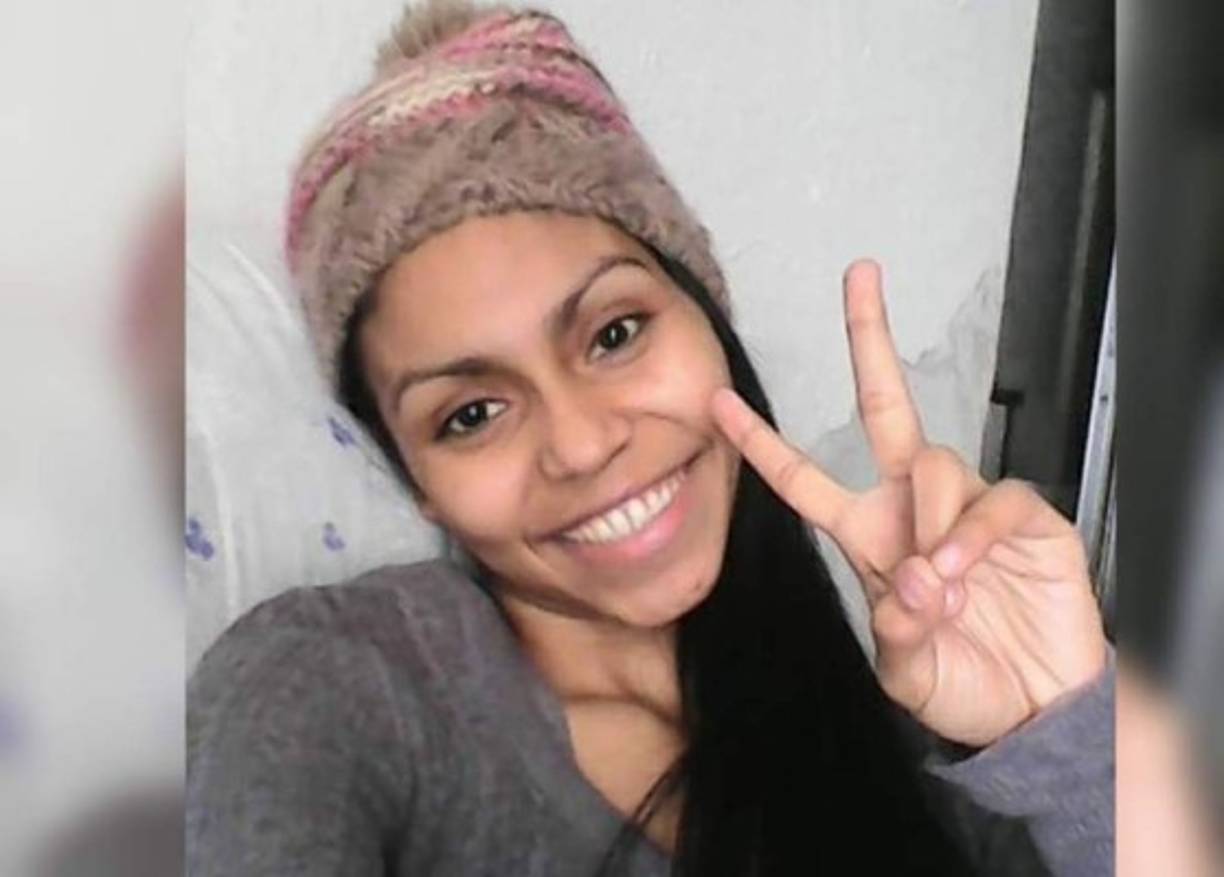 Paz Bulnes vivió en España por cinco años, tiempo que le bastó para regular su situación legal en ese país. Su cuerpo fue encontrado amputado dentro de una maleta, que fue hallada en un edificio que había sufrido un incendio parcial.