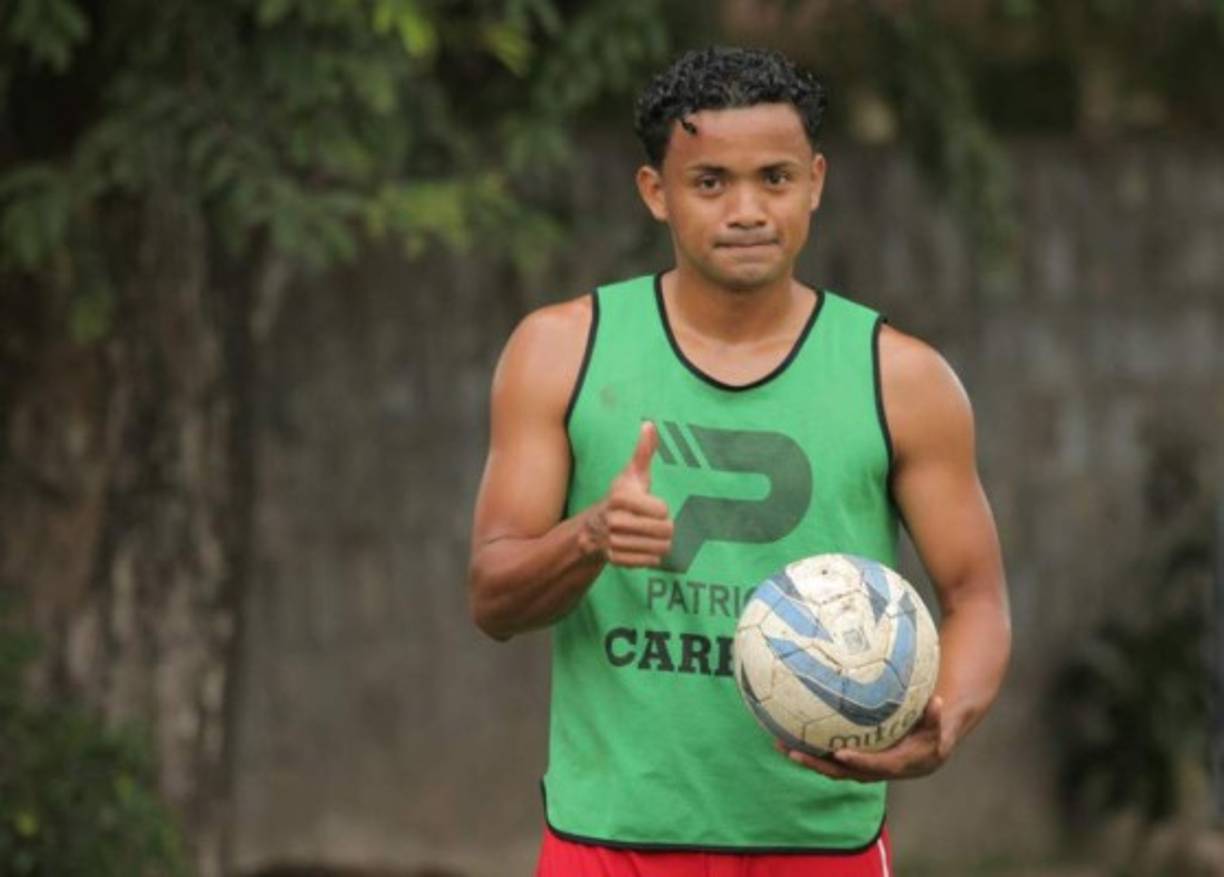 Misael Ruiz, ex juagdor del Platense, Real Juventud, Victoria y Olimpia, ahora juega con el Boca Juniors de Tocoa.