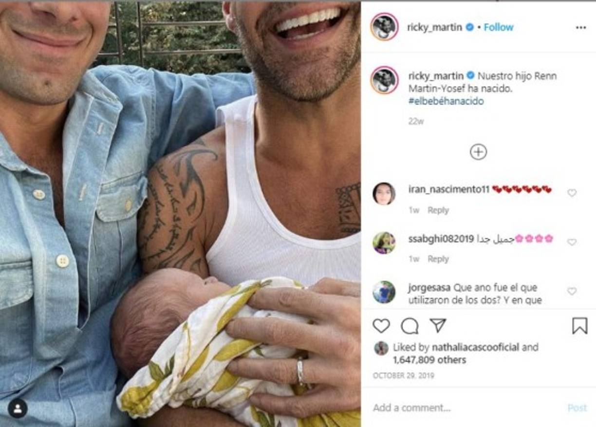 A finales de octubre de 2019, Martin mostró la primera fotografía para anunciar el nacimiento, sin dejar ver entonces el rostro del menor, en la que aparece acompañado por su esposo, el pintor sirio de nacionalidad sueca Jwan Yosef, con quien mantiene una relación desde 2016.