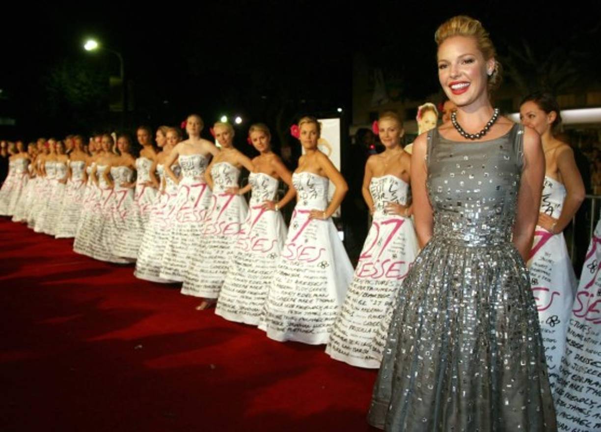 9. Katherine Heigl. Famosa por su papel de Izzy Stevens en la popular serie estadounidense Grey's Anatomy, Heighl creció practicando la religión mormona. Tras mudarse a Hollywood, la protagonista de '27 dresses' dejó de asistir a la iglesia. 'No he practicado mi religión por varios años', admitió en una entrevista reciente.