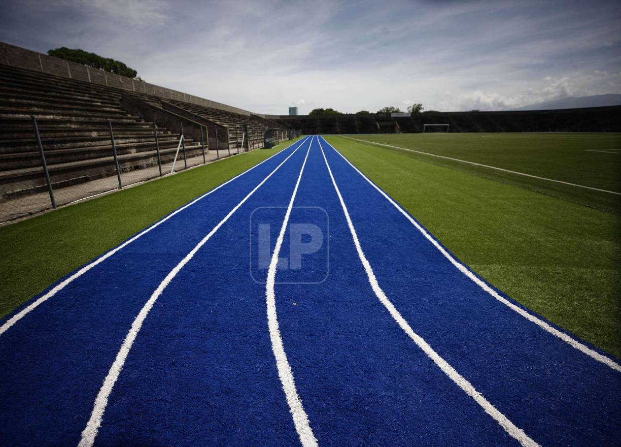 Hoy el inmueble cuenta con un espectacular engramillado sintético y una pista de atletismo que invita a los amantes del deporte en la ciudad a asistir a la instalación y de paso ha avivado el sueño de los paceños de contar con un estadio en donde se juegue fútbol de la Liga Nacional, algo que por décadas parecía imposible.