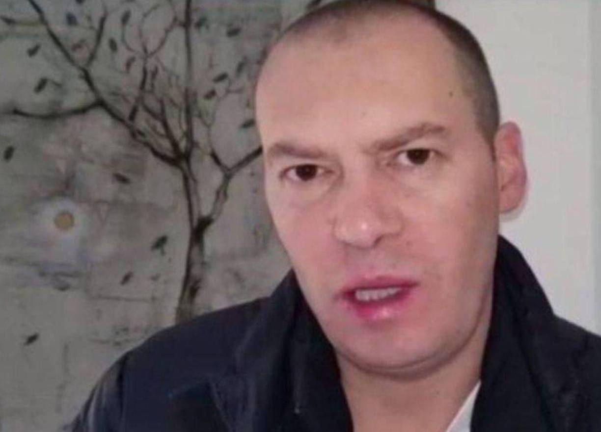 Por motivo de los divertículos tuvo que someterse a una operación de estómago; tras salir de terapia intensiva tuvo complicaciones en su espalda, en algunas de sus vértebras y nuevamente se sometió a otro procedimiento que no resultó con los mejores resultados.