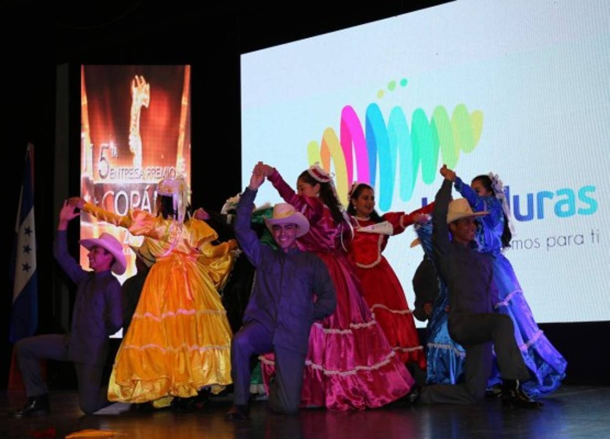El ballet de Marca País fue el show de la noche.