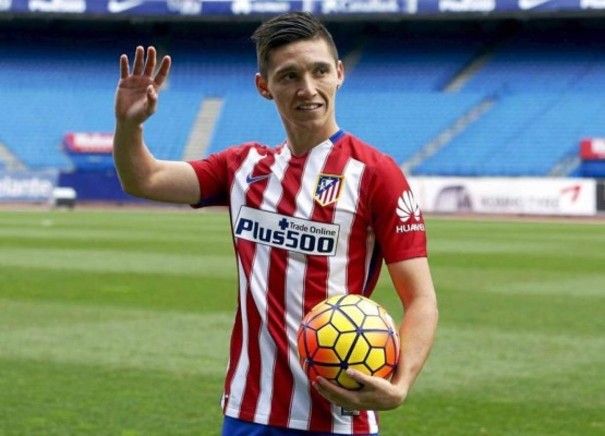 Matías Kranevitter estaría pasando reconocimiento médico. El centrocampista argentino Matías Kranevitter, al que ya se le vinculaba con el Zenit, estaría pasando en estos momentos reconocimiento médico con el Zenit de San Petesburgo.<br/>