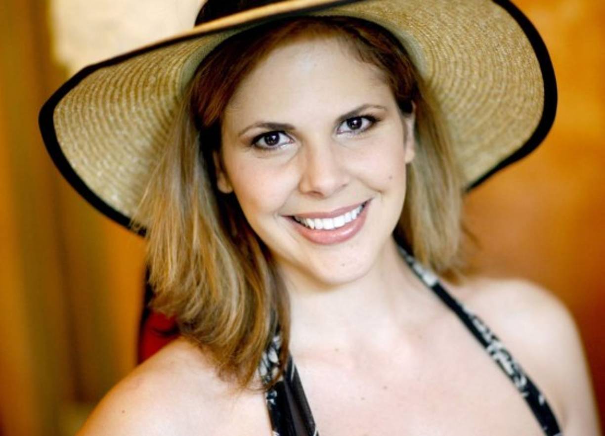 8. Tasha Dixon, Miss Arizona 2001. La exmodelo afirmó que Trump ingresaba a los bastidores del concurso de belleza mientras las participantes 'semidesnudas se cambiaban sus bikinis... No había tiempo de ponerse una bata o ropa', dijo Dixon que en ese entonces tenía 18 años.