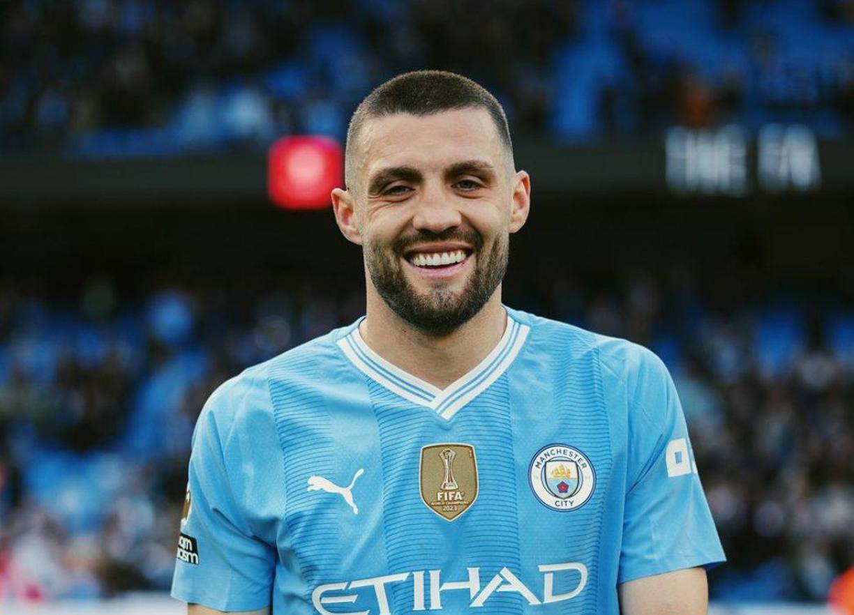 El Al Nassr, club donde juega Cristiano Ronaldo, está interesado en el volante croata Mateo Kovacic. El volante forma parte en la actualidad del Manchester City.