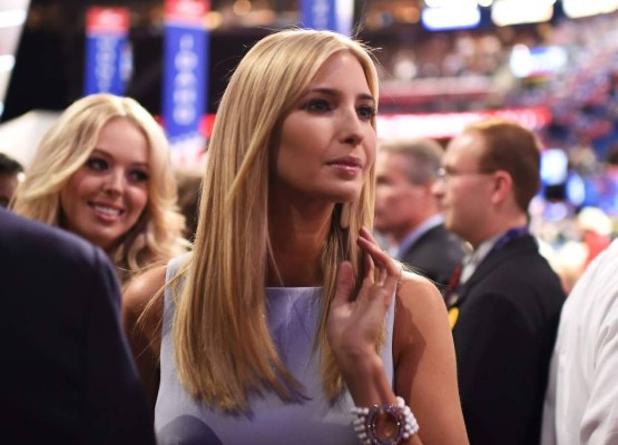 La hija de Donald Trump, Ivanka Trump, durante el anuncio oficial de nominación de Donald Trump como candidato republicano a la presidencia de Estados Unidos, en el segundo día de la Convención Nacional Republicana 2016 en el Quicken Loans Arena en Cleveland, Ohio.