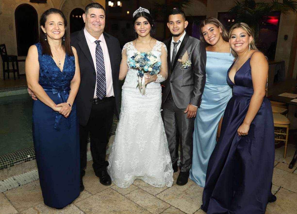 Magdalena Rodríguez, Nelson García, Gissel Martínez, Jonathan Cardenez, Michelle Ramírez y Celeste García