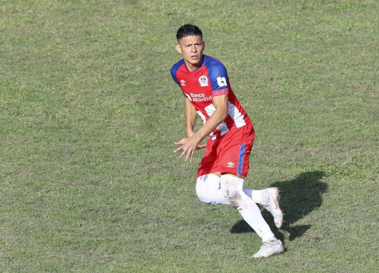 Jonathan Paz: Estará como uno de los defensores centrales en el clásico ante Marathón.