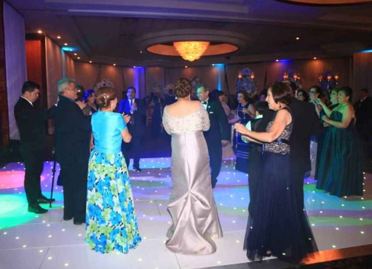 Baile hasta el amanecer.