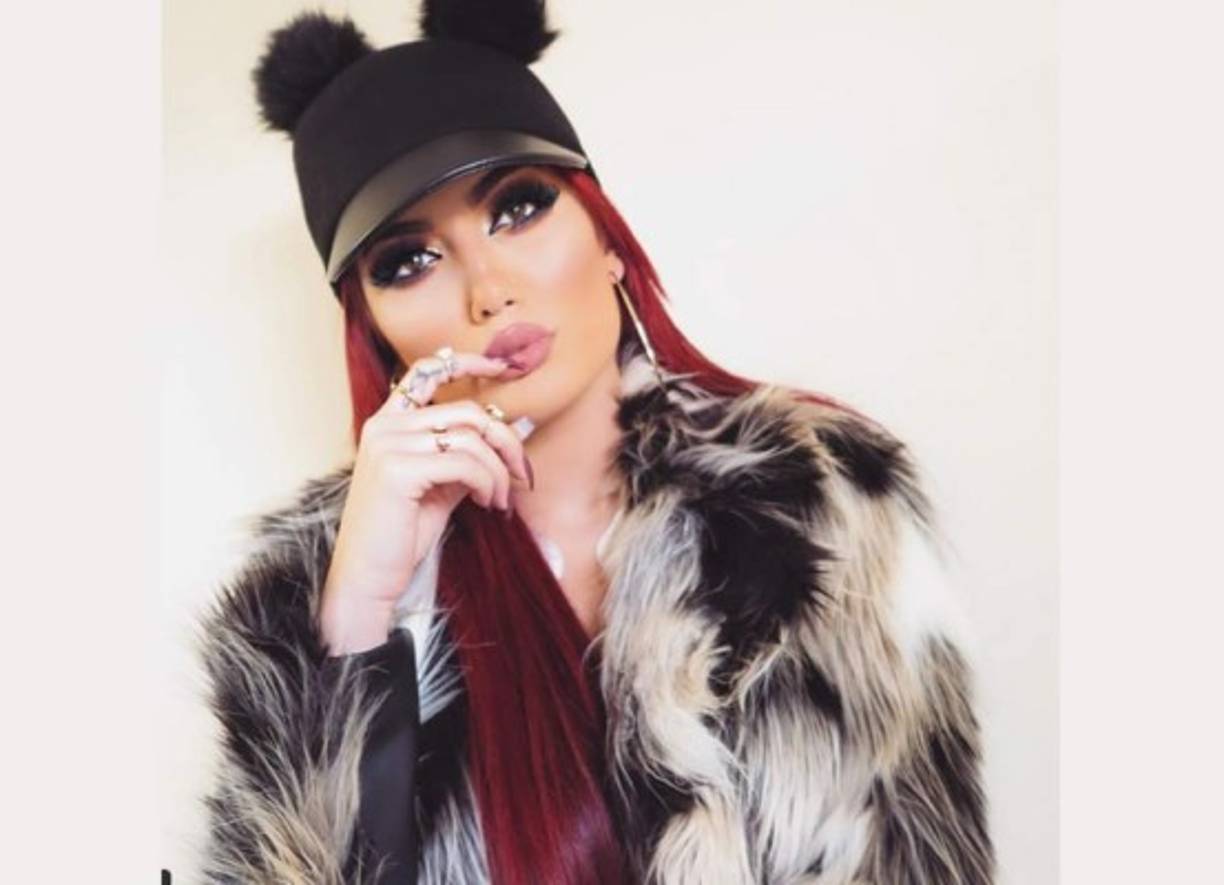 Fotos: @hellyluv/Instagram