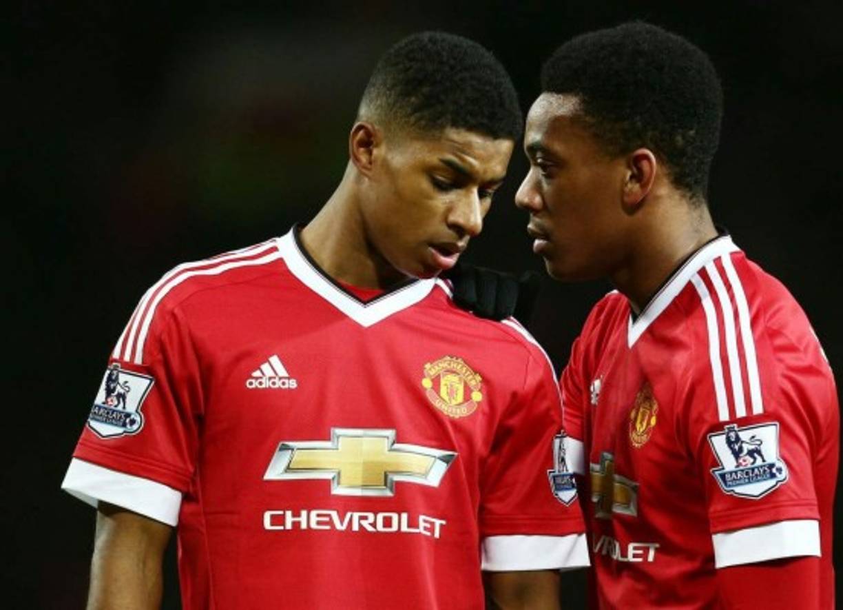 El West Ham estaría pensando en cerrar la cesión de al menos uno de los dos futbolistas del Manchester United, Anthony Martial y Marcus Rashford. Ambos no son titulares indiscutibles con Mou y podrían serlo en el West Ham del técnico croata.