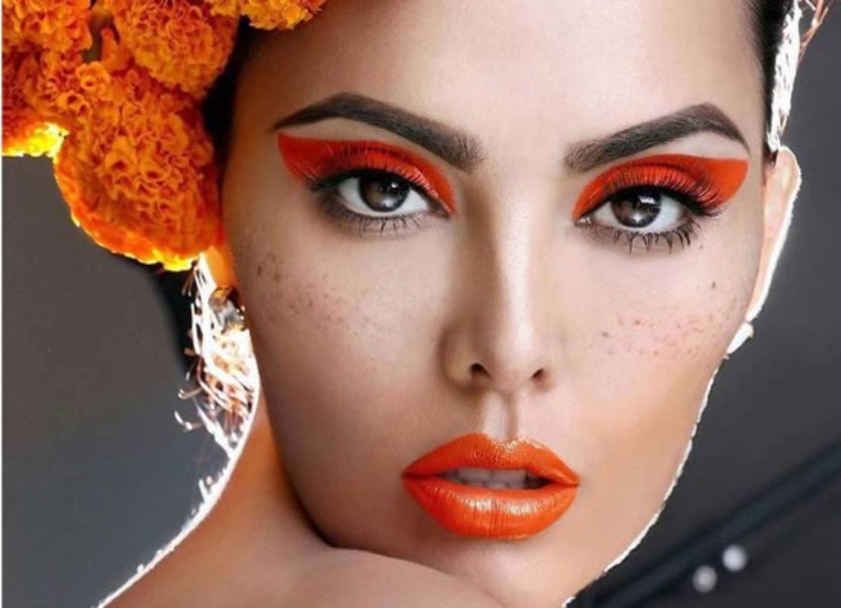 Como siempre estuvo relacionada con el mundo de la belleza -es maquilladora- participó varias veces en concursos de belleza y realitys hasta que logró que la marca de talles grandes Igigi la elija como cara de su campaña.