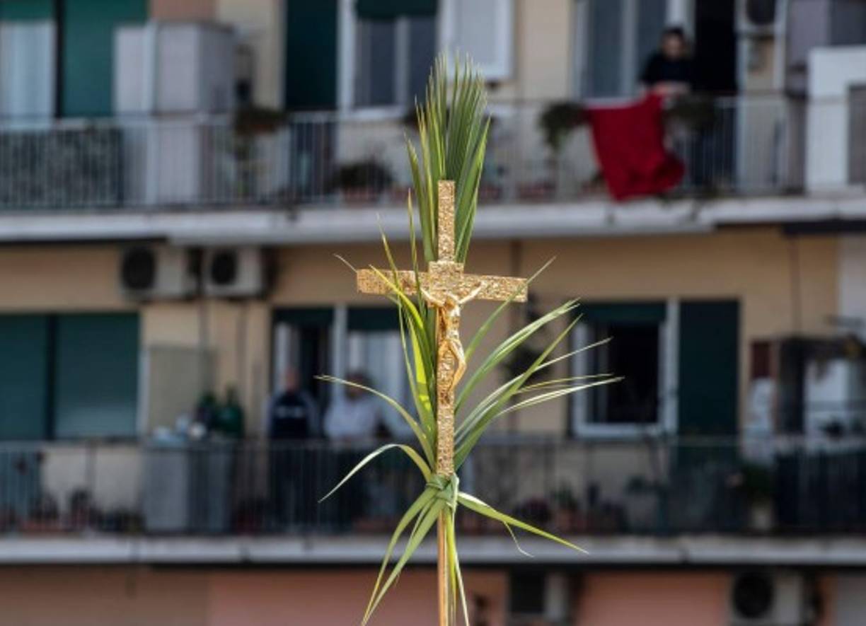 Más de 47,000 de las muertes por el virus están en Europa, pero España e Italia, los más golpeados y ya con sus sistemas sanitarios colapsados, registran una caída de la llegada de enfermos a los hospitales.