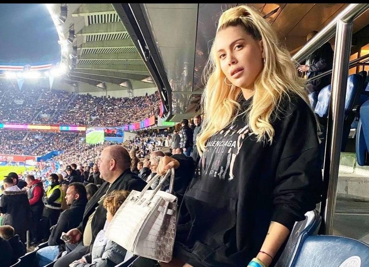 En las últimas horas, Wanda Nara fue tendencia ya que le hackearon su cuenta oficial de Instagram y además filtraron mensajes picantes de un reconocido jugador argentino. 