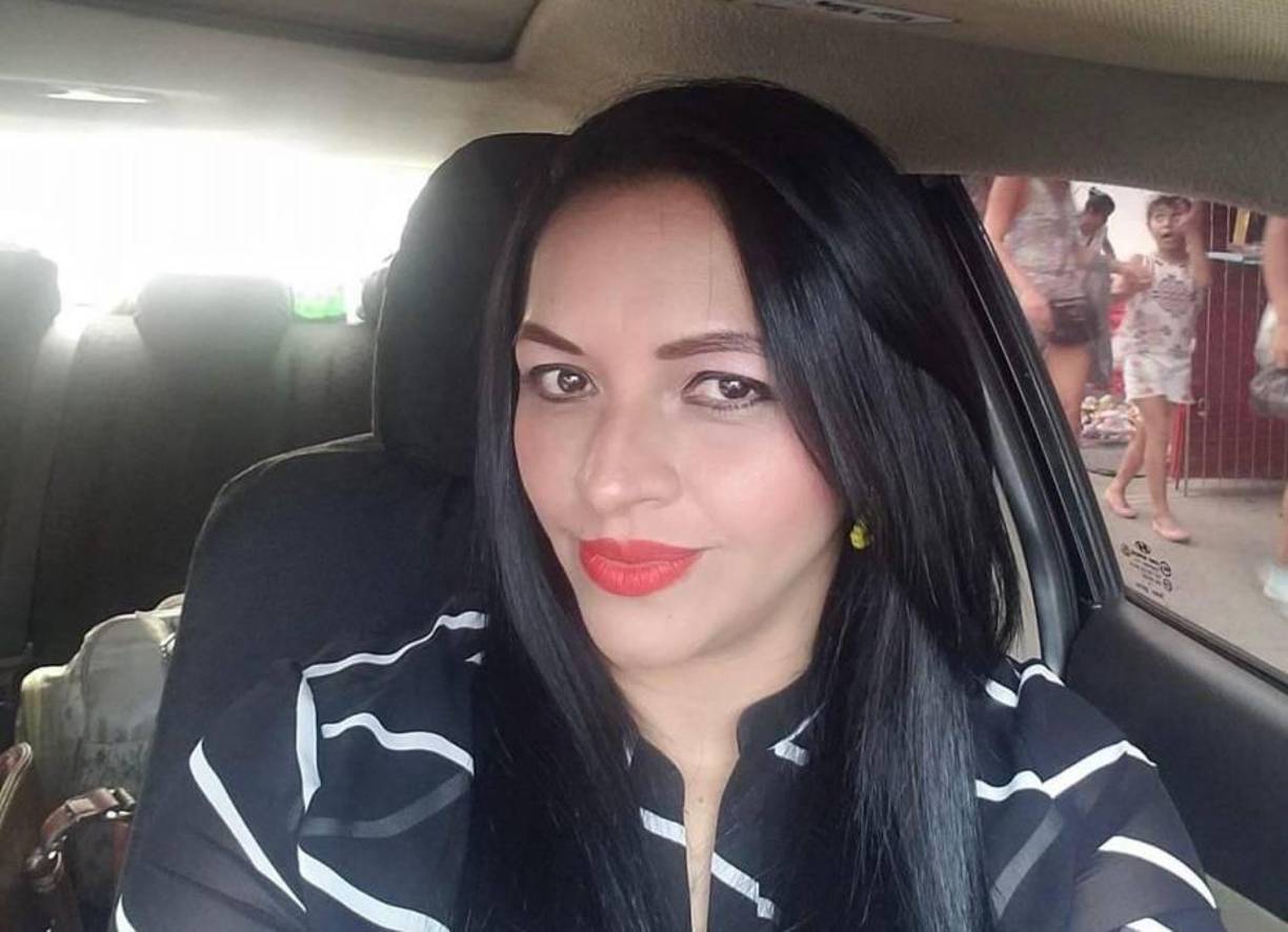 Agregó que esta fue víctima de maltrato psicológico por parte de su pareja a raíz de sus “celos obsesivos”, por lo que su familia le aconsejaba que se separaran, pero nunca imaginaron que este acabaría con su vida.