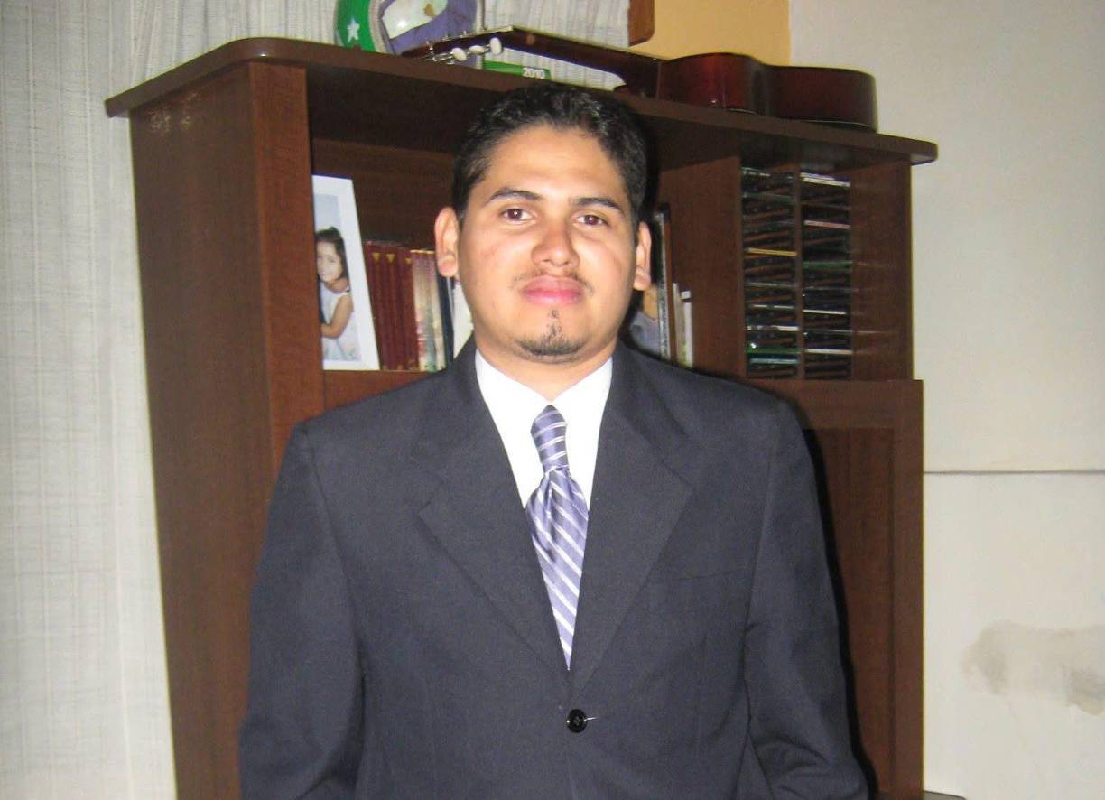 “No puedo creer esta noticia. Una gran persona, un excelente pastor”, escribió, de su lado, Diana Mendoza. 