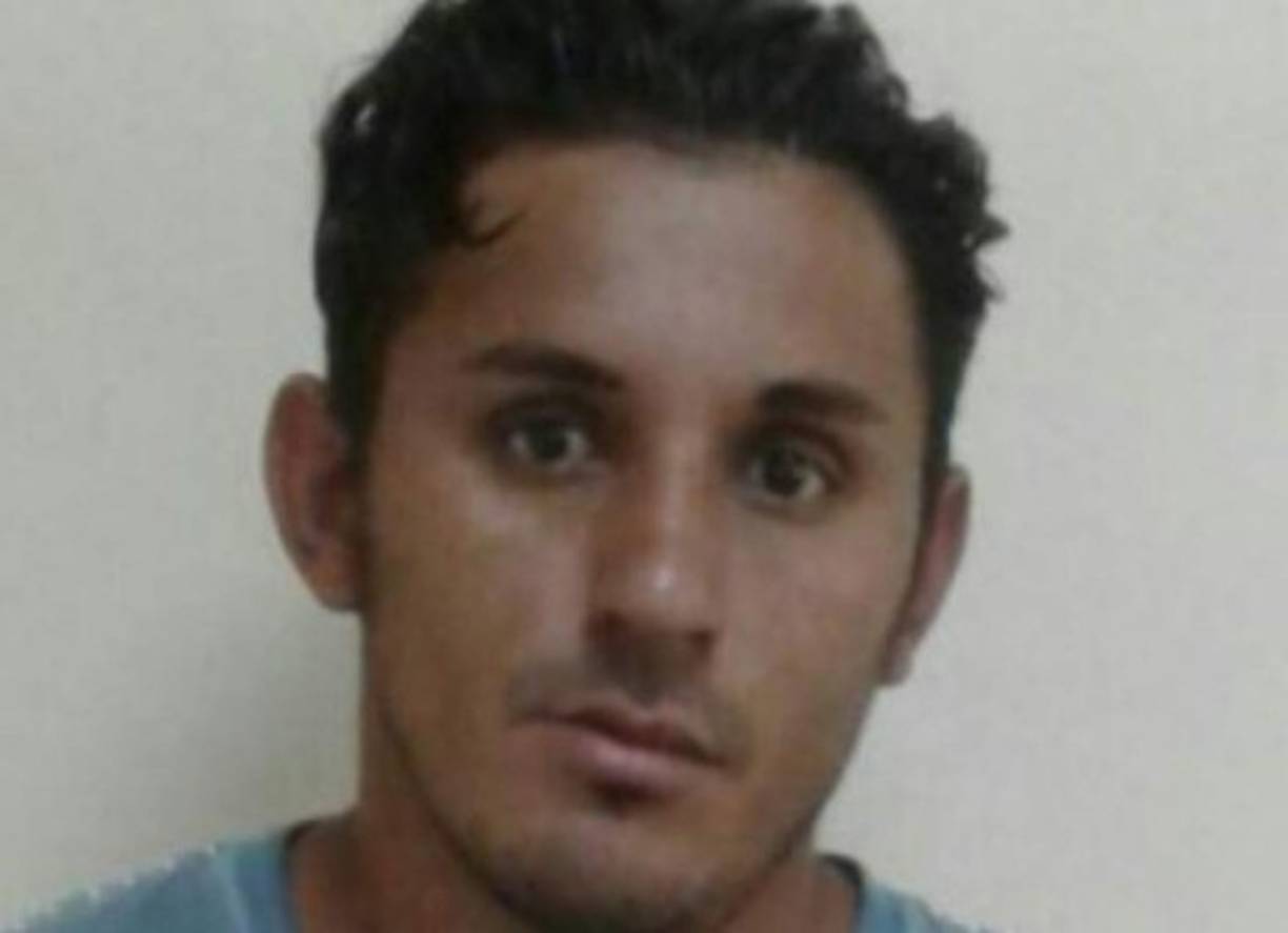 En Santa Bárbara se capturó a Joel Omar Pineda Guardado por violencia especial.