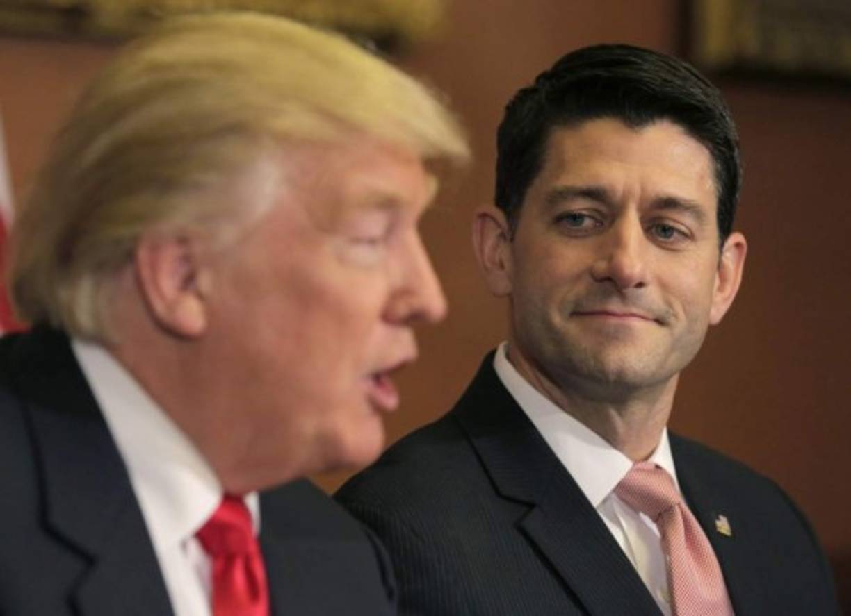 El líder de la mayoría republicana en la Cámara de Representantes, Paul Ryan, cobra 223.000 dólares al año.