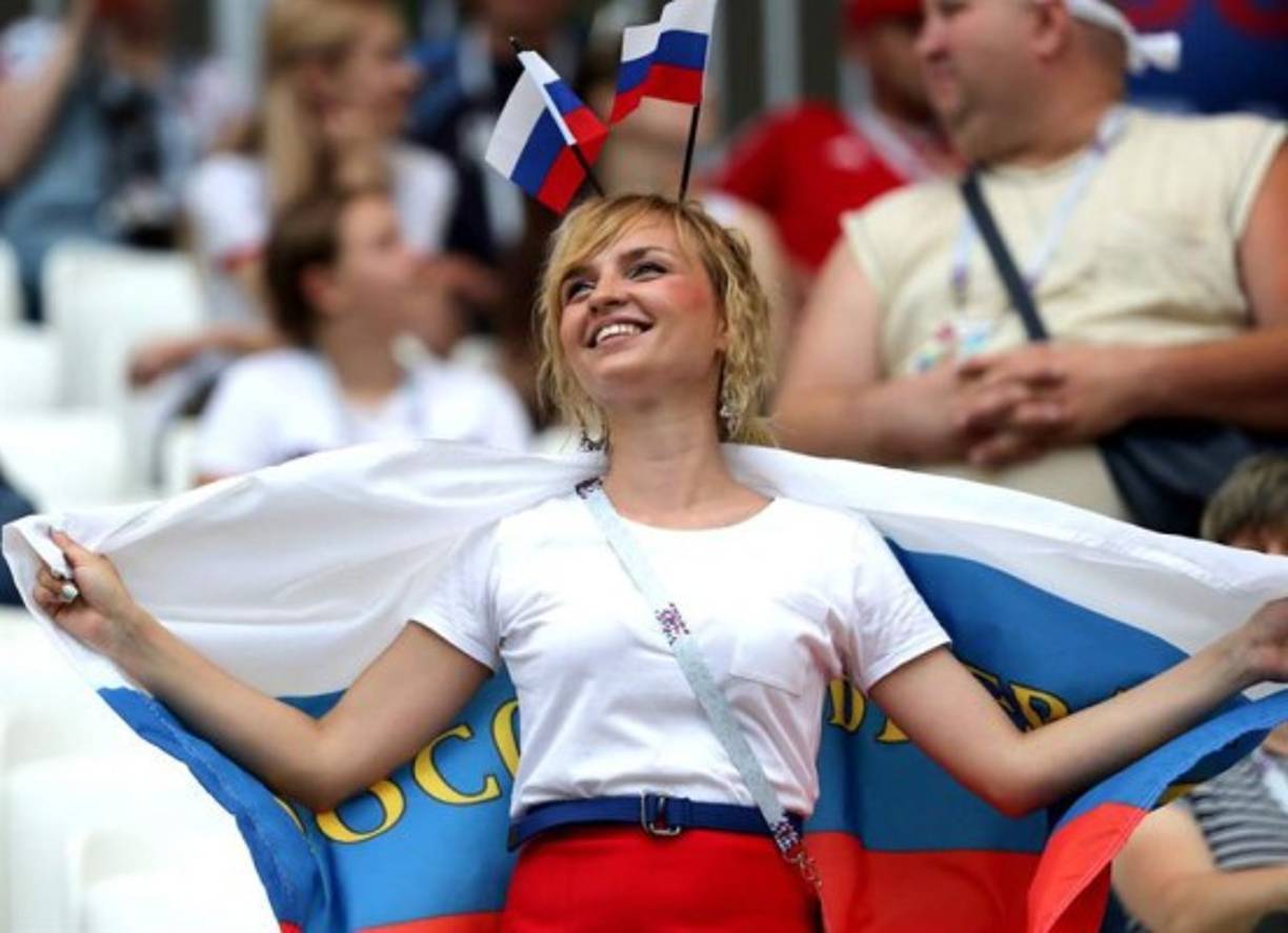 Las rusas no quisieron perderse el duelo.