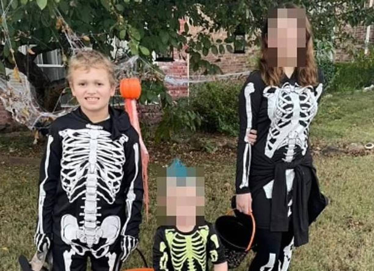 La madre de los menores abrió una cuenta en GoFundMe para recaudar fondos para el funeral de su hijo menor y la defensa legal de su hija mayor.